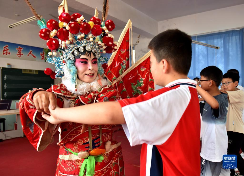 三张牌下载